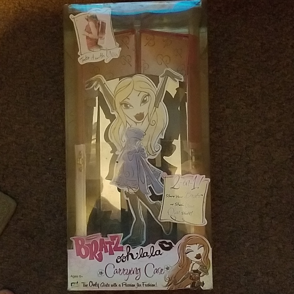 Vintage Bratz carrying case